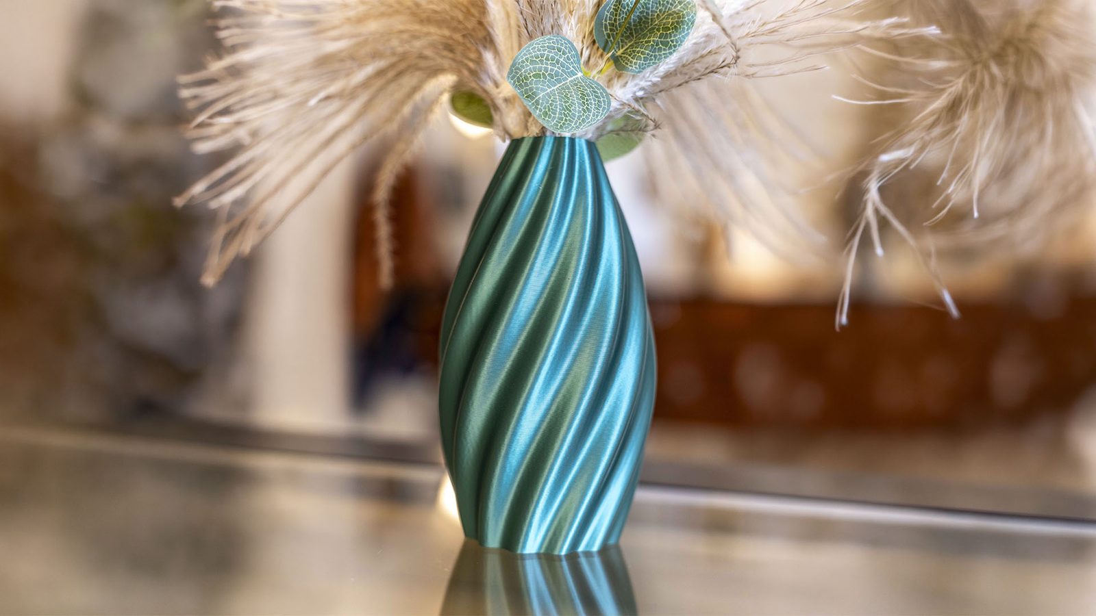 Vase spirale imprimé en 3D en bio-matériau d'amidon de maïs - PolyFabric Ajaccio